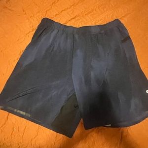 Lululemon surge 6” size LARGE
